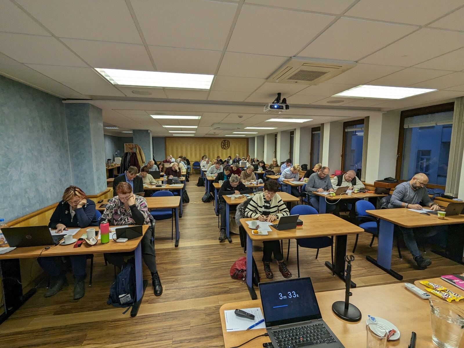 Účastníci pracují na cvičeních